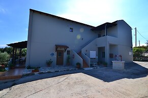 Elianthos Villa