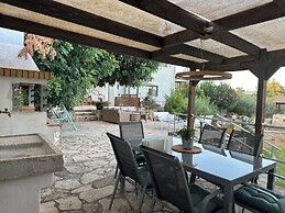 Elianthos Villa