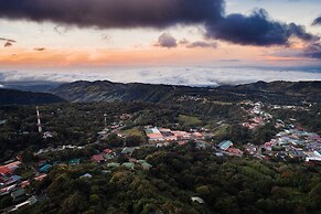 Chira Glamping Resort Monteverde