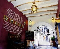 Intro Hostels Cusco