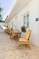 Alacati Roka Tas Otel