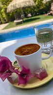 Alacati Roka Tas Otel