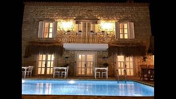 Alacati Roka Tas Otel