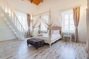 Alacati Roka Tas Otel