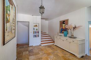 Alacati Roka Tas Otel