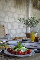 Alacati Roka Tas Otel