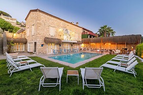 Alacati Roka Tas Otel