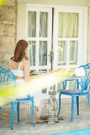 Alacati Roka Tas Otel