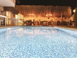 Alacati Roka Tas Otel
