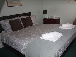 Airdenair Guest House