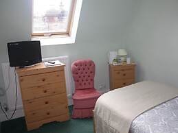 Airdenair Guest House