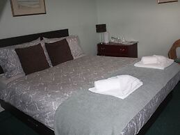 Airdenair Guest House