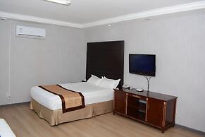White House Hotel