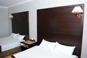 White House Hotel