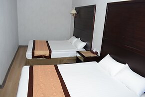 White House Hotel