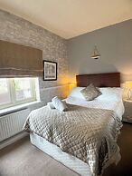 The Lawns Hotel