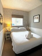 The Lawns Hotel