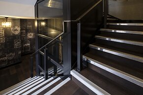 Camden Enterprise Hotel & Pub