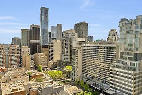 QuickStay - Elegance in Yorkville (Yonge & Bloor)