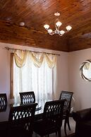 New Kingston Guest Apt at Fairway