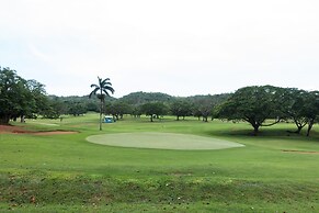 The Country Club Villa I