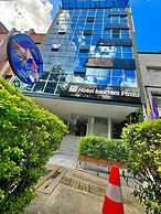 Hotel Laureles Plaza