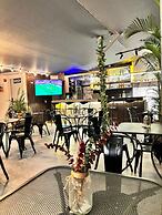 Hotel Laureles Plaza