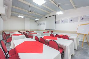 Hotel Laureles Plaza