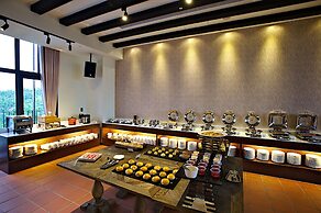 The Gaya Hotel