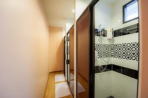 Full House Khaosan - Hostel