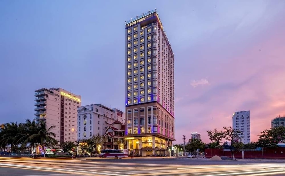 7 Seven Sea Hotel