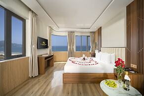 7 Seven Sea Hotel