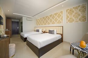 7 Seven Sea Hotel
