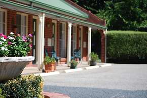 The Elms Motor Inn