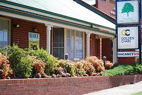 The Elms Motor Inn