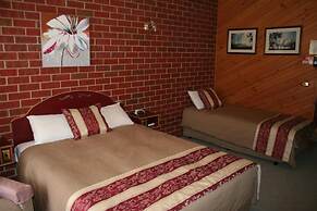 The Elms Motor Inn