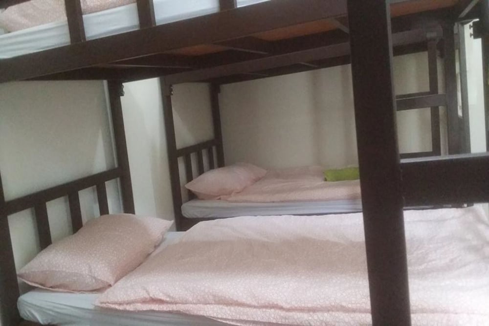 First Inn On Nut - Hostel