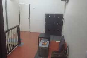 First Inn On Nut - Hostel