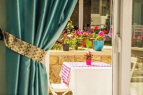 Selin Hotel