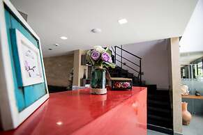 Maria Ines Hotel Suite