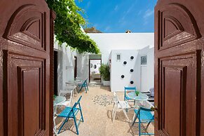 Lindos Citrin Suites