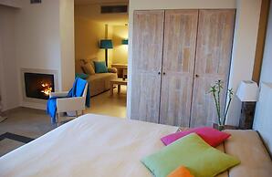 Astrolabe Hotel