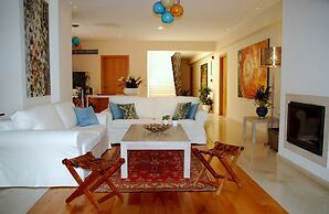 Astrolabe Hotel