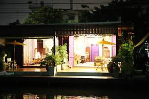 Bang Luang House