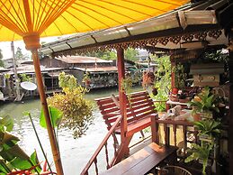 Bang Luang House