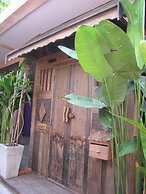 Bang Luang House