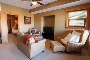 Carmel Beach Private Lodges