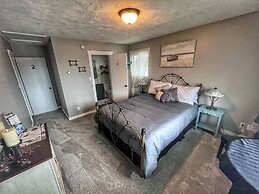 Sunny Shuswap B&B