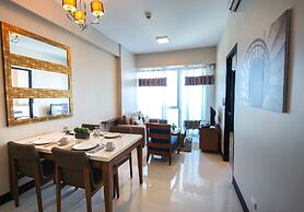CSuites at 8 Newtown Residences