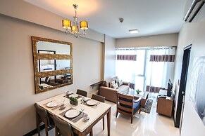 CSuites at 8 Newtown Residences